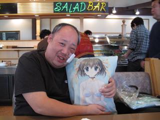 Photo of Nisan and Nemutan by Lisa Katayama.